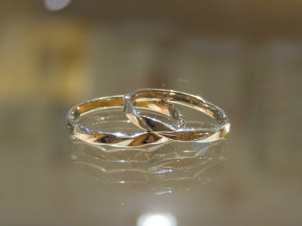 BLUERIVERは日本最古のダイヤモンドブランド！指が綺麗に見えるデザインの結婚指輪